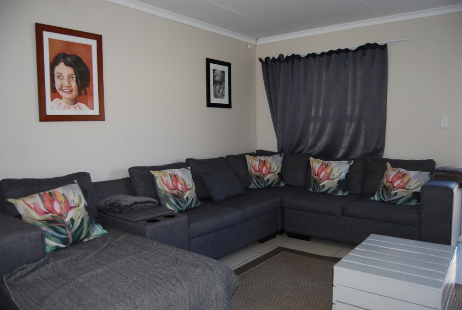 3 Bedroom Property for Sale in Vredenburg Western Cape
